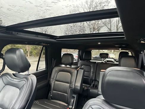 Used 2024 Lincoln Navigator L 4WD image 29