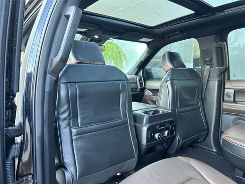 Used 2021 Ford Expedition King Ranch image 12