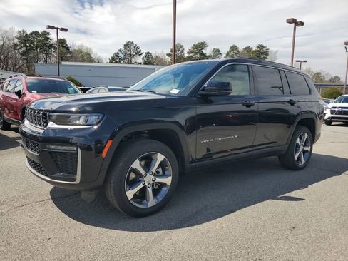 New 2026 Jeep Grand Cherokee L Limited RWD image 3