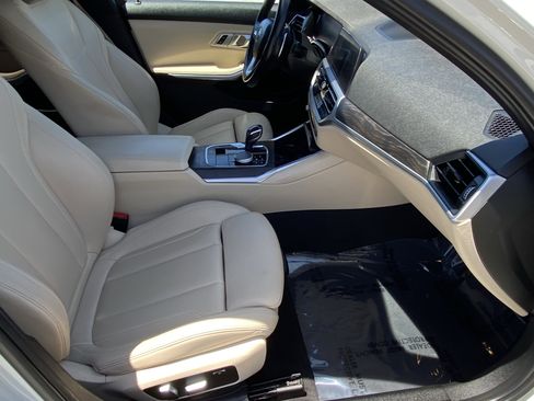 Used 2019 BMW 330i Sedan w/ Driving Assistance Package RWD image 10