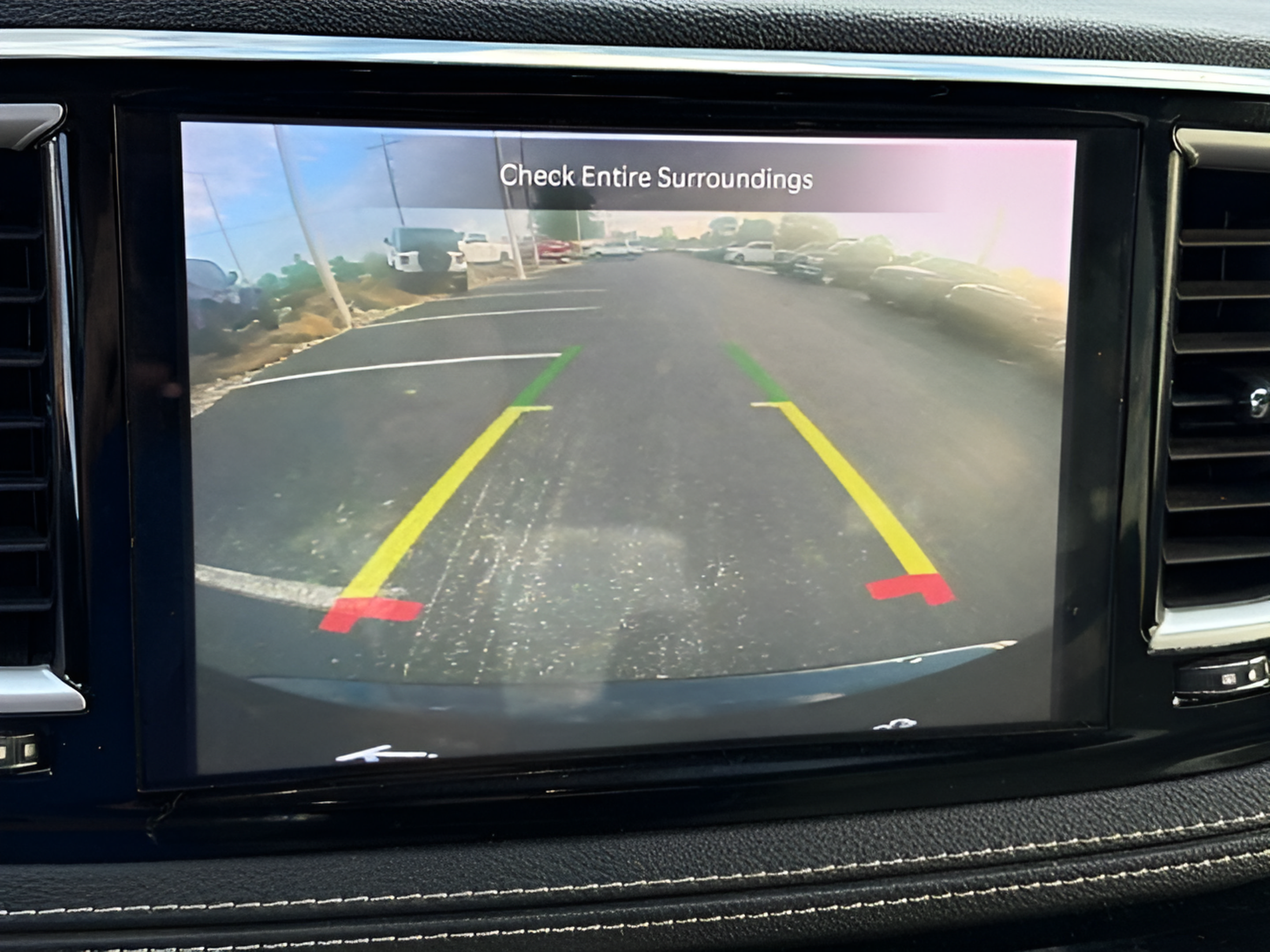 Used 2021 Chrysler Pacifica Touring-L FWD image 24