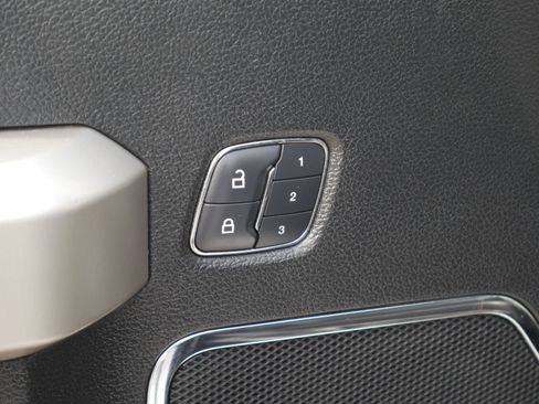 Used 2017 Ford F250 Lariat image 37