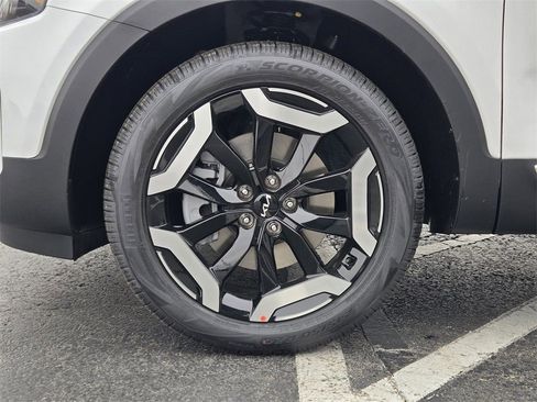 New 2025 Kia Telluride S image 7