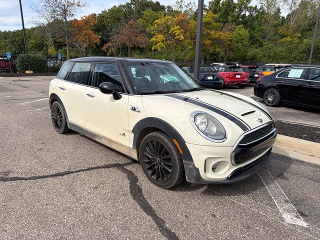 Used 2017 MINI Cooper Clubman S AWD/4WD image 3