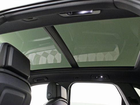 Used 2025 Porsche Cayenne image 20