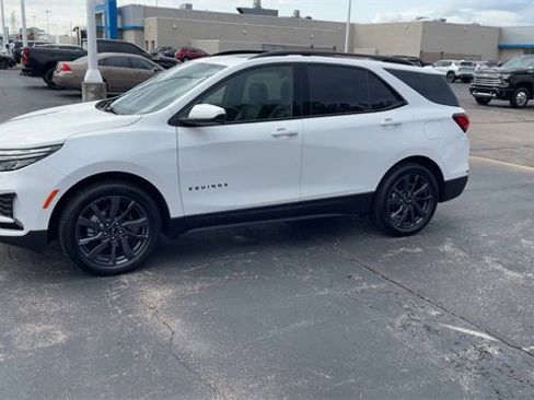 Certified 2022 Chevrolet Equinox RS image 4