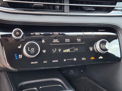 Used 2023 INFINITI QX60 Sensory w/ Cargo Package image 21