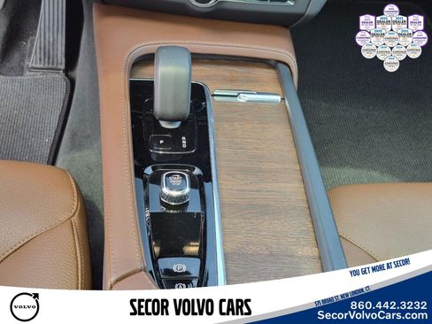 Used 2025 Volvo V90 B6 Cross Country Plus AWD/4WD image 18