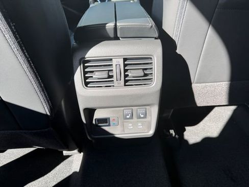 Used 2026 Nissan Rogue Platinum w/ Platinum Premium Package image 7