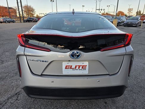 Used 2017 Toyota Prius Prime Plus image 6