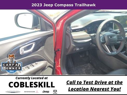 Used 2023 Jeep Compass Trailhawk AWD/4WD image 11