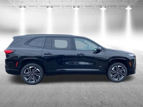 Used 2025 Buick Enclave Sport Touring AWD/4WD image 5