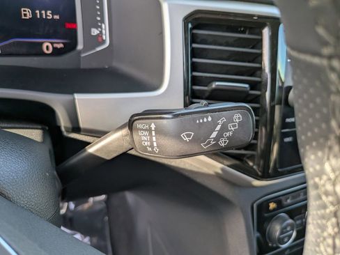 Certified 2022 Volkswagen Atlas SEL Premium AWD/4WD image 33