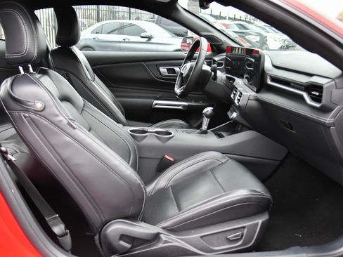 Used 2024 Ford Mustang Premium image 38