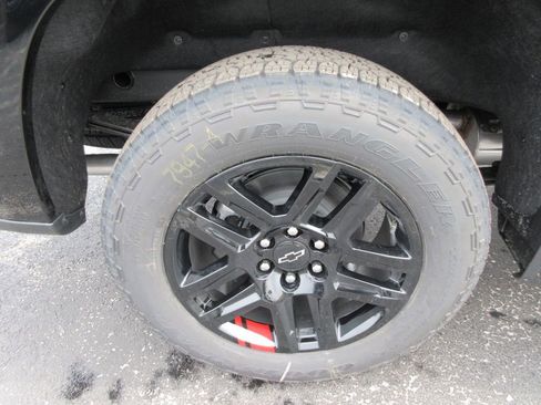 New 2026 Chevrolet Silverado 1500 RST w/ Redline Edition image 9