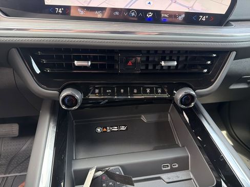 New 2026 Chevrolet Suburban LT w/ Comfort Package AWD/4WD image 18