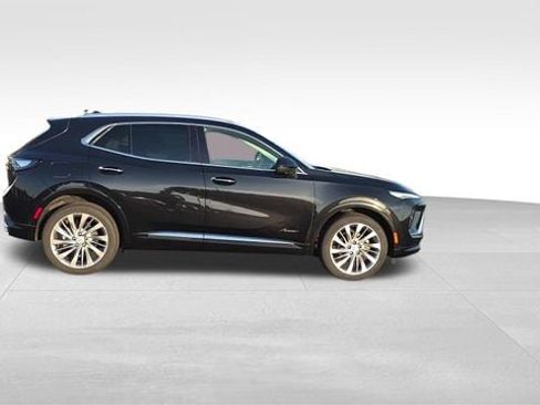 Certified 2025 Buick Envision Avenir AWD/4WD image 2