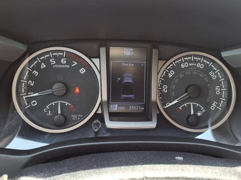 Certified 2021 Toyota Tacoma SR5 RWD image 11