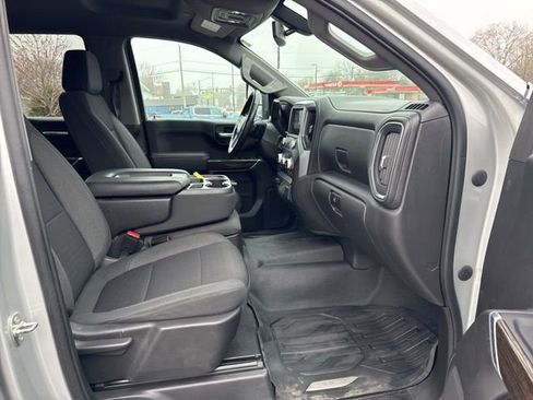 Used 2021 GMC Sierra 1500 SLE w/ X31 Off-Road Package image 9