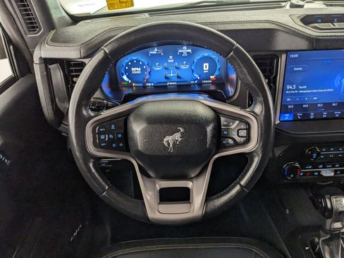 Certified 2025 Ford Bronco Badlands AWD/4WD image 14