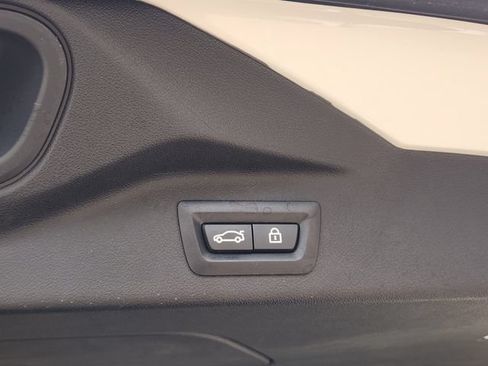 Used 2019 BMW X7 xDrive50i w/ Premium Package AWD/4WD image 39
