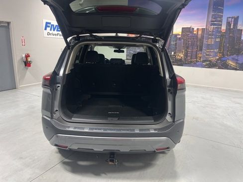 Used 2023 Nissan Rogue SL w/ SL Premium Package image 33