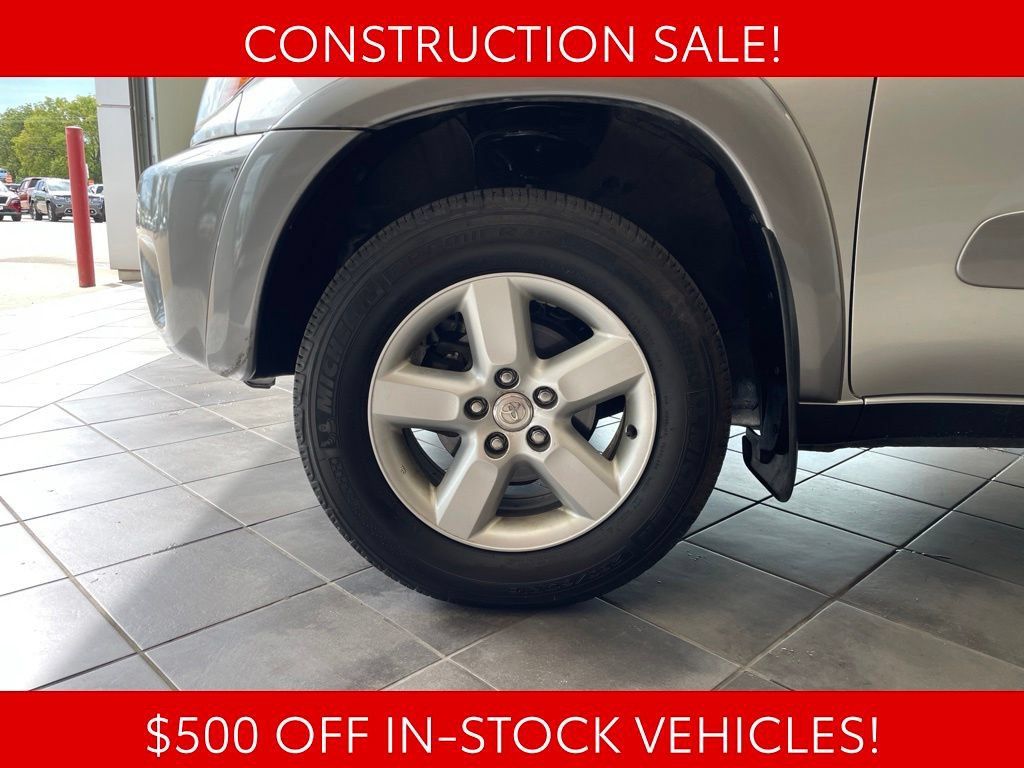 Used 2004 Toyota RAV4 4WD image 15