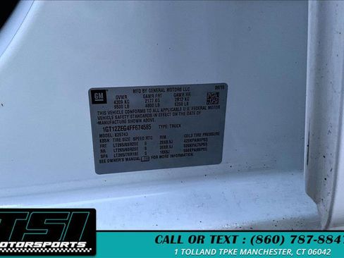 Used 2015 GMC Sierra 2500 SLT w/ Suspension Package, Off-Road image 3