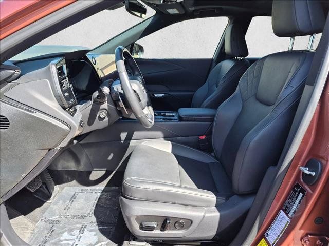 Used 2024 Lexus RX 350 Premium w/ Convenience Package FWD image 17