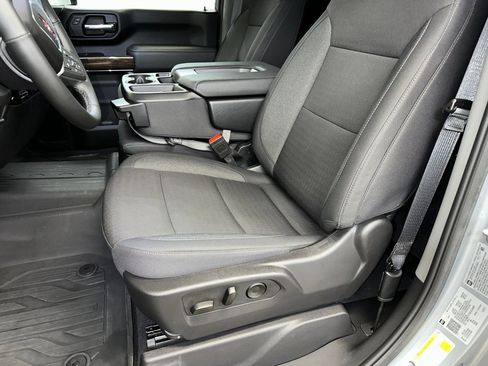 Certified 2025 GMC Sierra 2500 SLE w/ SLE Convenience Package image 5