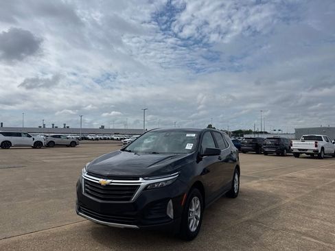 Used 2024 Chevrolet Equinox LT w/ Driver Convenience Package AWD/4WD image 6