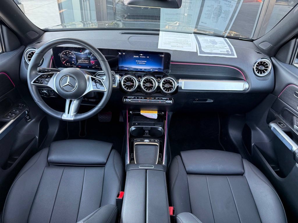 Used 2026 Mercedes-Benz GLB 250 image 11
