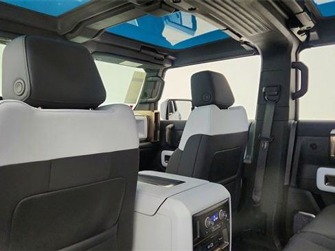 Used 2024 GMC Hummer EV 3X w/ Omega Edition image 30
