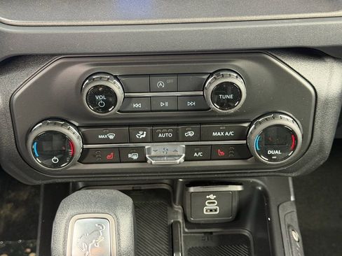 New 2026 Ford Bronco Big Bend AWD/4WD image 16
