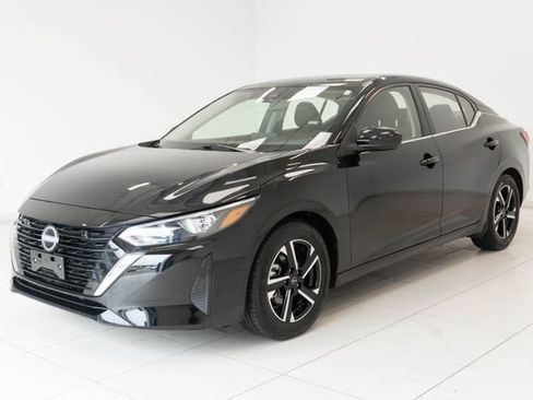 Used 2025 Nissan Sentra SV FWD image 6