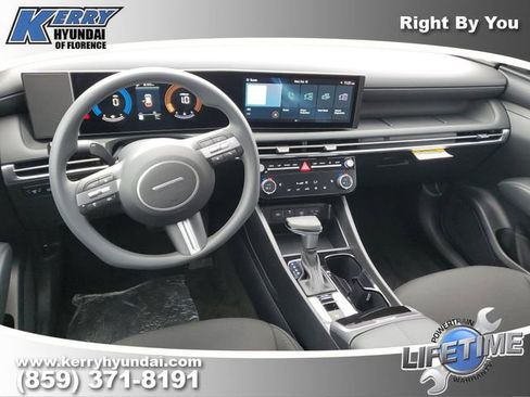 New 2026 Hyundai Tucson SEL image 9