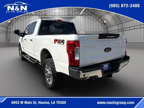 Used 2017 Ford F250 Lariat w/ Lariat Ultimate Package AWD/4WD image 3