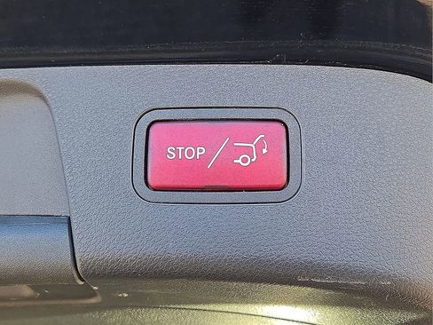 Used 2019 Mercedes-Benz GLA 250 image 13