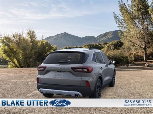 New 2026 Ford Escape SE image 8