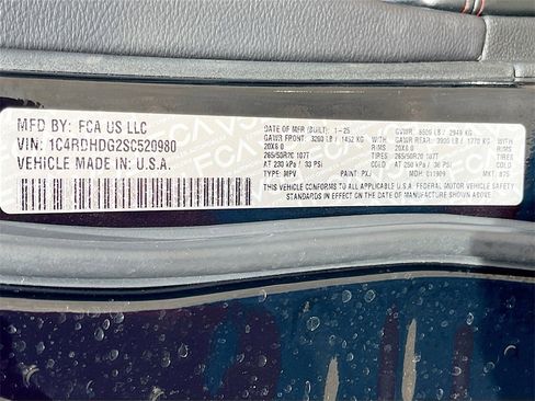 Used 2025 Dodge Durango GT w/ Blacktop Package image 33