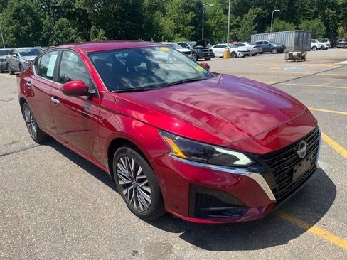 Certified 2023 Nissan Altima 2.5 SV AWD/4WD image 1