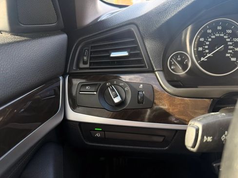 Used 2013 BMW 528i xDrive Sedan AWD/4WD image 12