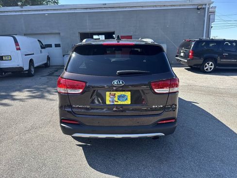 Used 2016 Kia Sorento EX AWD/4WD image 7