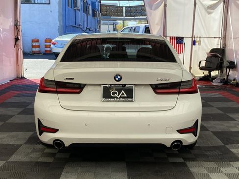 Used 2019 BMW 330i xDrive Sedan w/ Premium Package AWD/4WD image 5