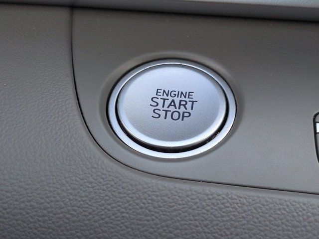 Used 2025 Hyundai Elantra SEL FWD image 26
