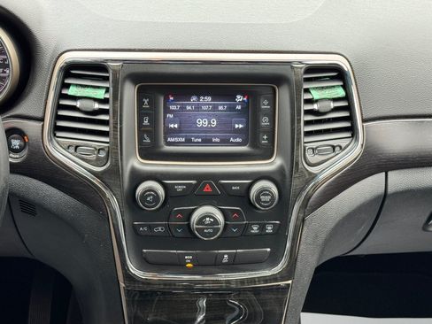 Used 2014 Jeep Grand Cherokee Laredo w/ Quick Order Package 23E AWD/4WD image 15