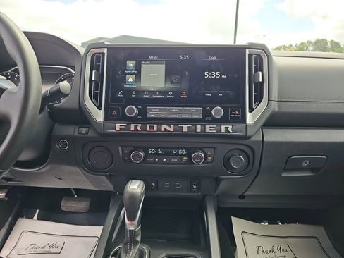 Used 2025 Nissan Frontier SV w/ SV Convenience Package image 20