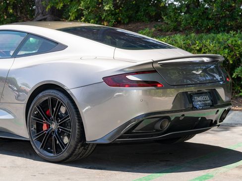 Used 2014 Aston Martin Vanquish Coupe image 10
