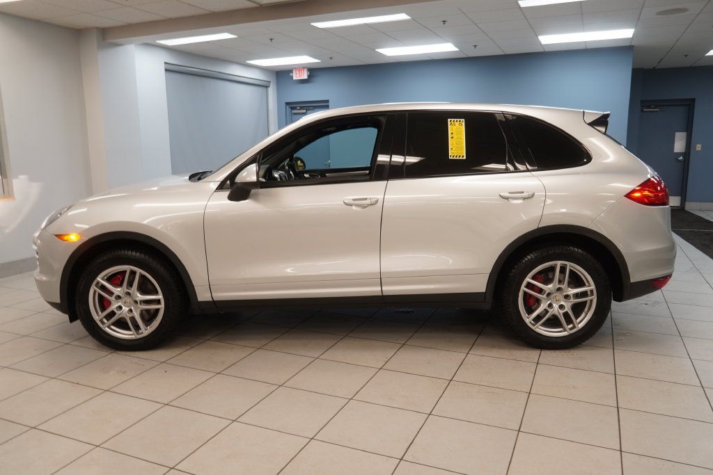 Used 2012 Porsche Cayenne AWD/4WD image 2