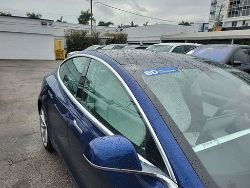 Used 2019 Tesla Model 3 Long Range image 9